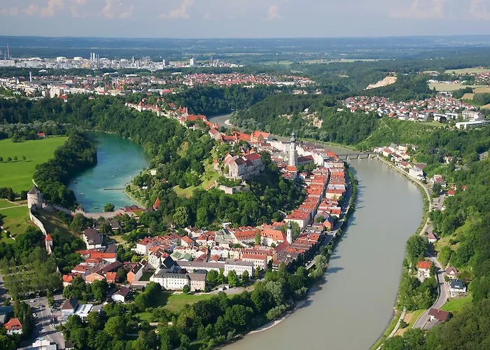 מלון Gartenhotel Salzach בורגהאוזן