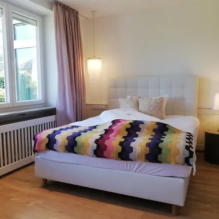 Gartenhotel Salzach מלון בורגהאוזן