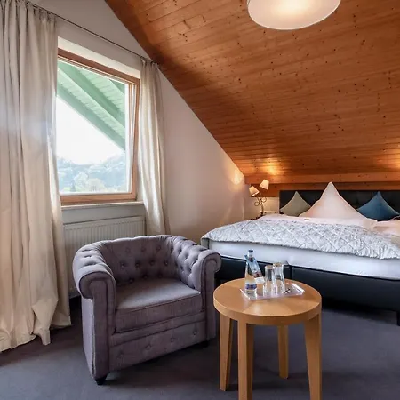 Gartenhotel Salzach מלון